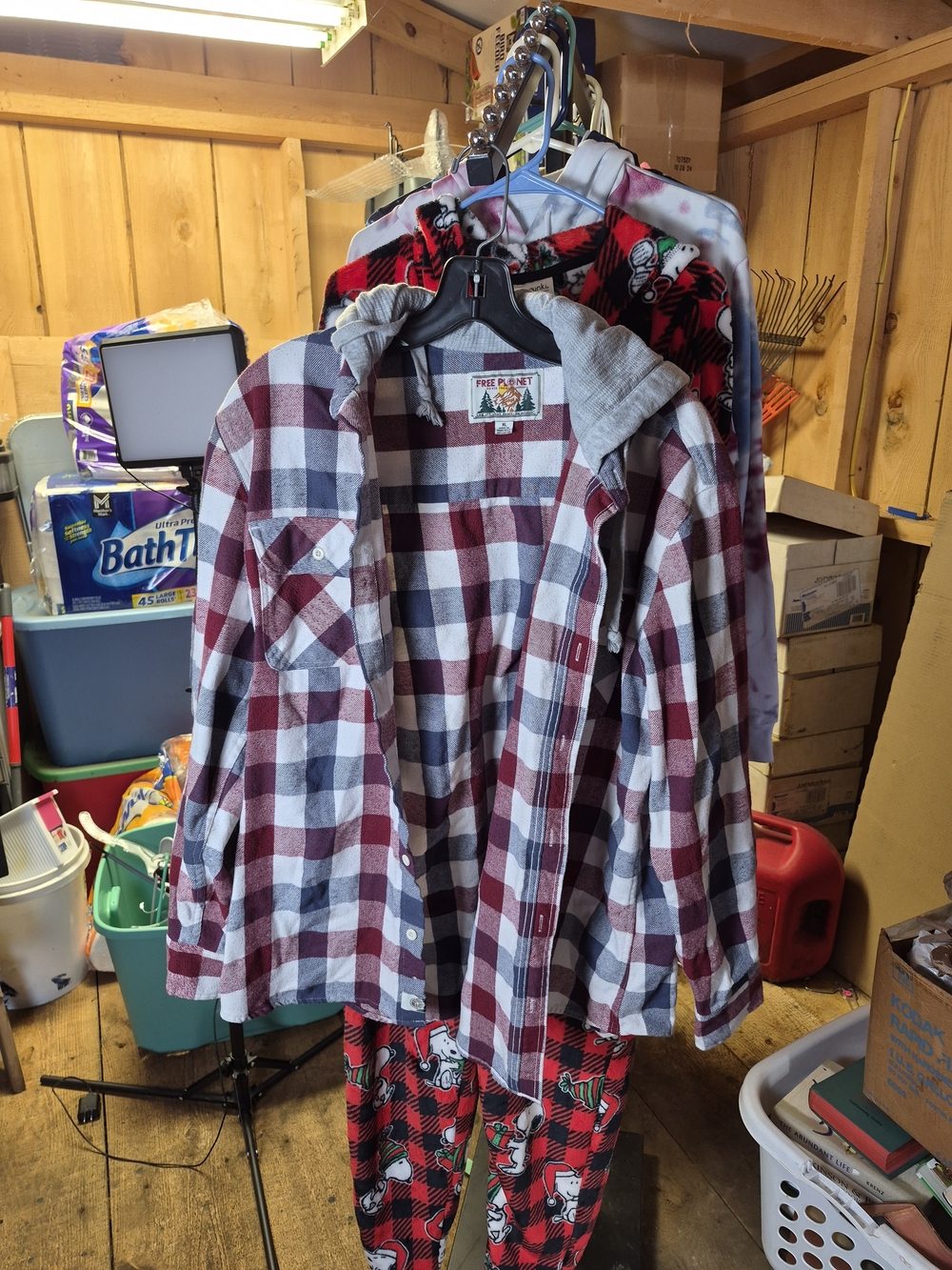 Free Planet Burgundy and White Plaid Hooded Flannel Jacket Bin 67